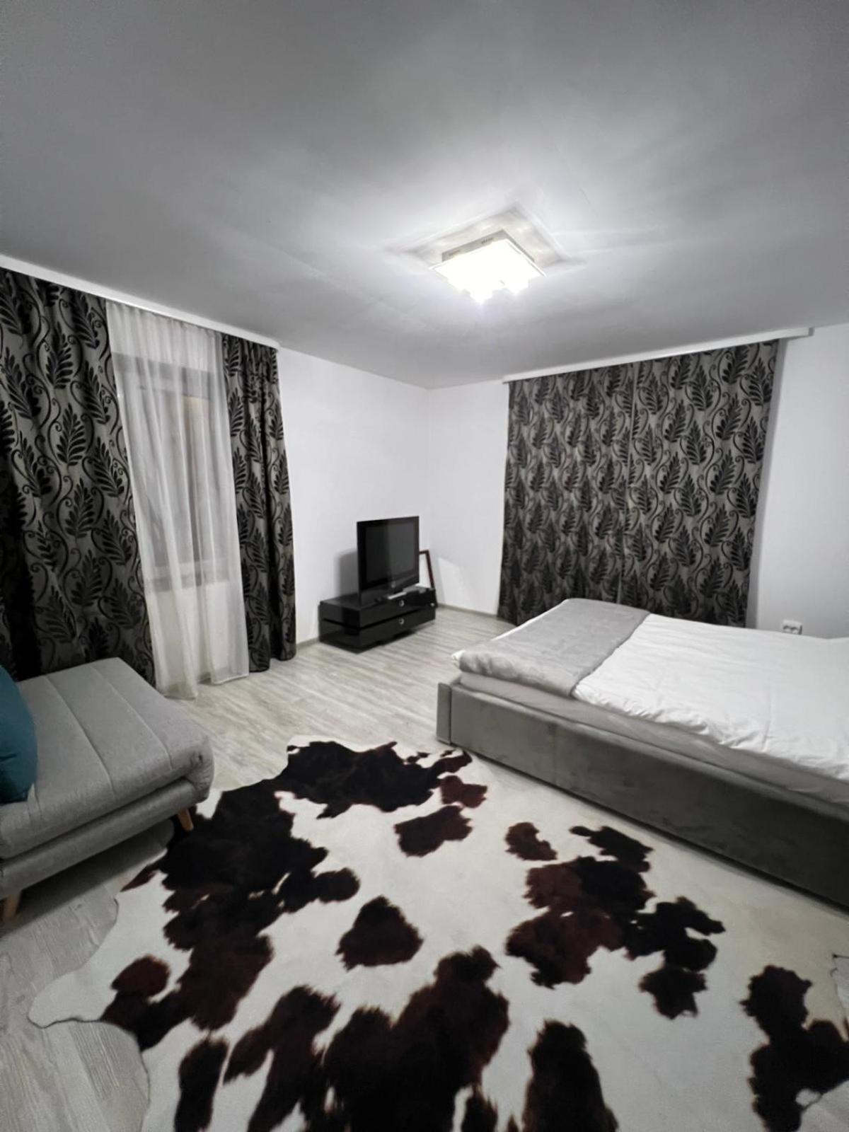Luxus Cluj Airport Apartments Exterior foto